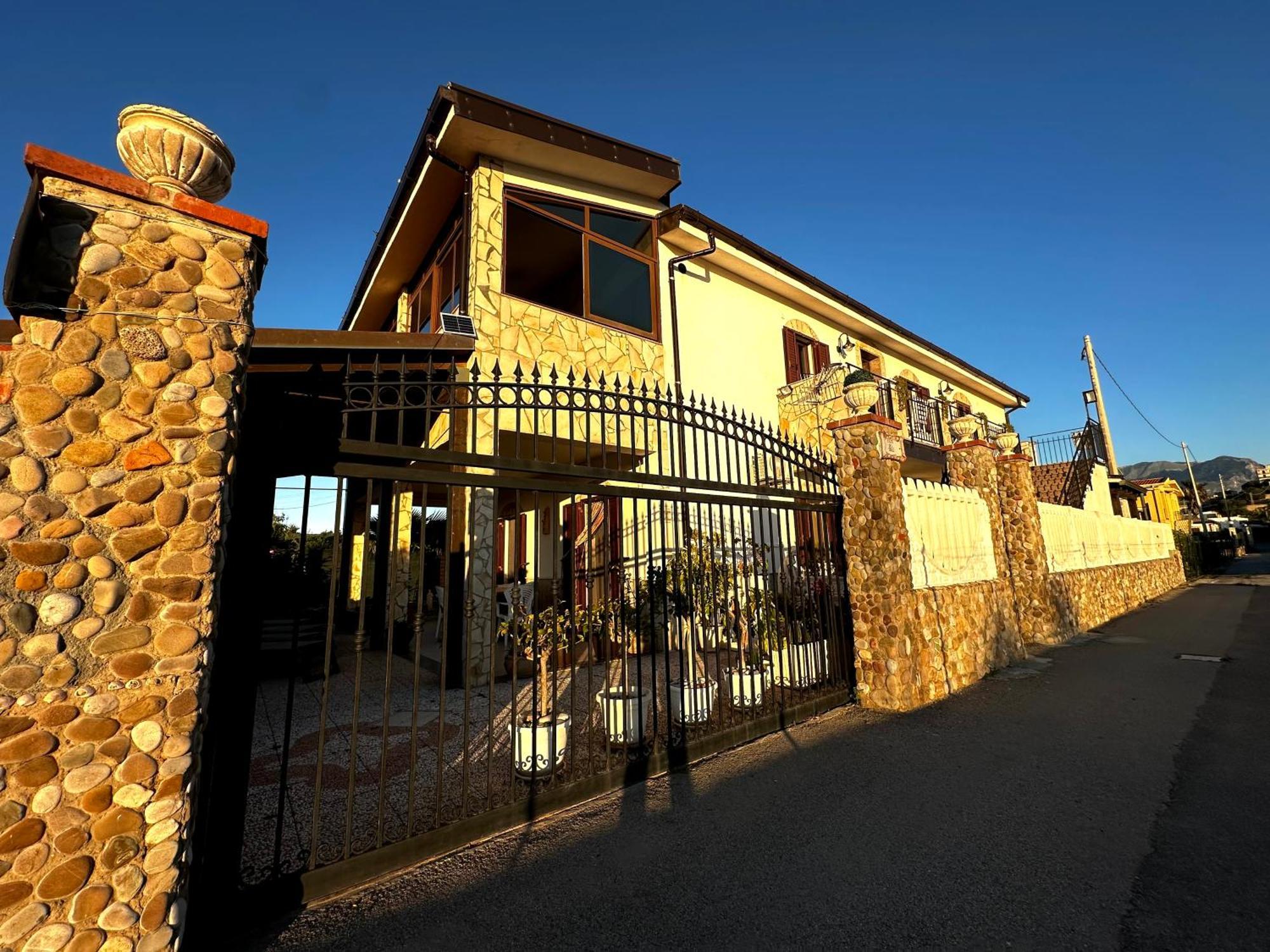 Apartament Casa Del Sole Campofelice Di Roccella Zewnętrze zdjęcie